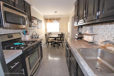 120 Devon Loop unit 2, Staten Island, NY 10314 - photo 4