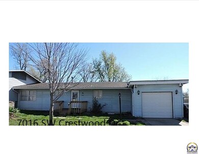 6634 SW Fieldwood Dr, Topeka, KS 66619 - photo 2