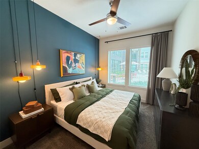 641 W Crosstimbers St unit 1-605, Houston, TX 77018 - photo 4