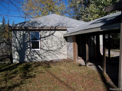 3255 Harrington Rd, Port Huron, MI 48060 - photo 5