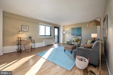 Port Royal unit 1008, Alexandria, VA 22314 - photo 5