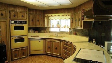 2437 Sand Creek Rd, Grants Pass, OR 97527 - photo 3