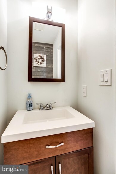 11 Proctor Ave, Glen Burnie, MD 21061 - photo 7