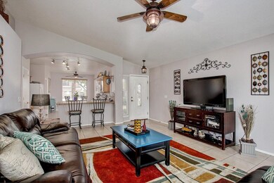 OPEN FLOOR PLAN