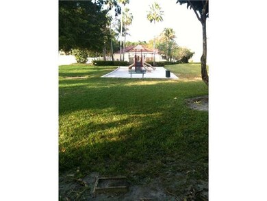 520 SW 113th Way unit 520, Pembroke Pines, FL 33025 - photo 2