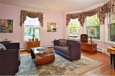 15 Shailer St, Brookline, MA 02446 - photo 4