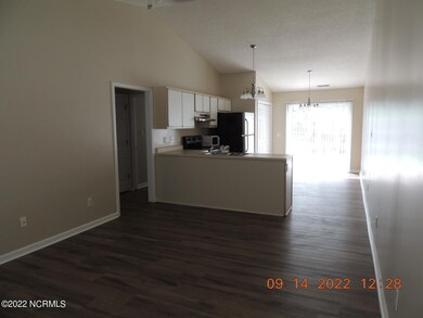 107 Croatan Ct, Jacksonville, NC 28546 - photo 4