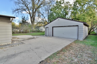 1205 16th St SW, Willmar, MN 56201 - photo 7