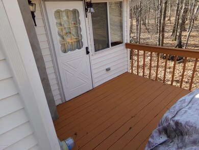 1208 Bluebird Ln, Bushkill, PA 18324 - photo 7