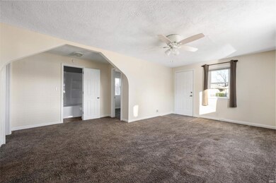 2213 S Eaton Ave, Muncie, IN 47302 - photo 5