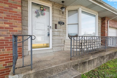 5938 Keith Place, Saint Louis, MO 63109 - photo 3