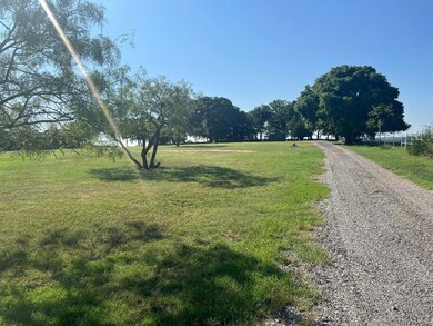 1643 Church Rd, Azle, TX 76020 - photo 4