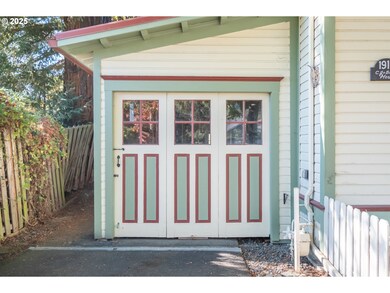 1119 Ash St, Brownsville, OR 97327 - photo 5