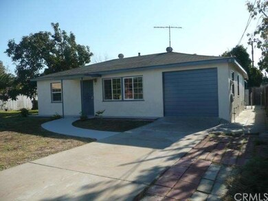13544 house and garage