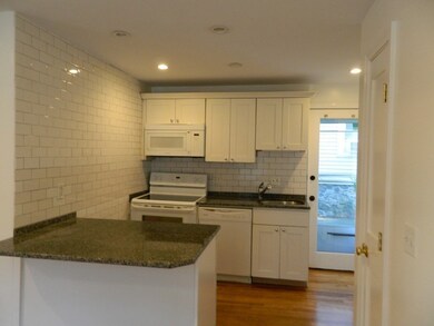 284 Washington St unit 1, Marblehead, MA 01945 - photo 2