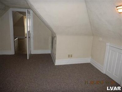 38 N 15th St unit 3, Allentown, PA 18102 - photo 4