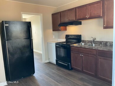 503 Elm St, Jacksonville, NC 28540 - photo 5