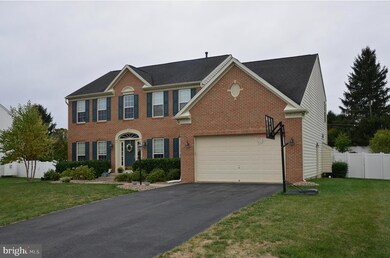 19239 Sharon Dr, Hagerstown, MD 21742 - photo 2