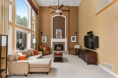 2308 Comstock Ln, Naperville, IL 60564 - photo 3