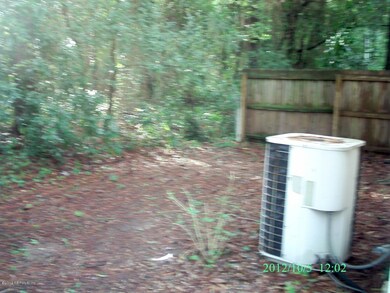 5055 Glen Alan Ct N, Jacksonville, FL 32210 - photo 2