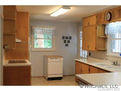 20 Dynasty Dr, Hendersonville, NC 28792 - photo 4