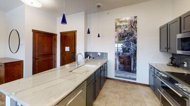 Soaring-Eagle-403-Kitchen(1)