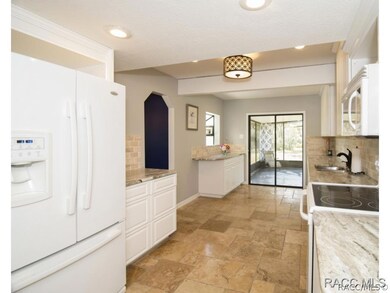 BRAND NEW KITCHEN!