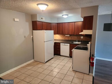 408 Winding Way unit D8, Westville, NJ 08093 - photo 4