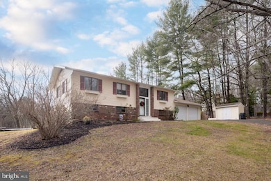 7277 Stuart Cir, Warrenton, VA 20187 - photo 2