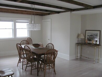 Dining room.