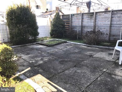 4454 Edgemont St, Philadelphia, PA 19137 - photo 5