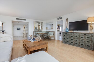 31 E Grand Ave 64 Old Orchard-print-013-