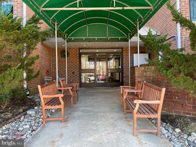 Clipper Cay unit 207, Annapolis, MD 21401 - photo 3