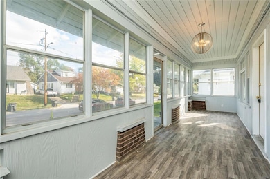 3118 1st St, Des Moines, IA 50313 - photo 2