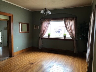 703 Spruce St, Aurora, IL 60506 - photo 5