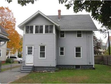 11 Thorndyke St, Springfield, MA 01118 - photo 3