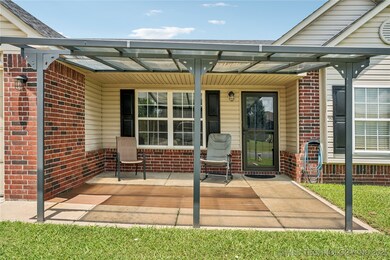 1404 Reavis Crossing, Claremore, OK 74019 - photo 3