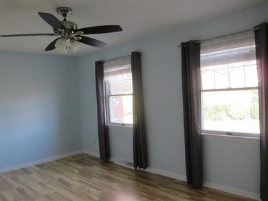 665 Georgetowne Village, Indiana, PA 15701 - photo 6