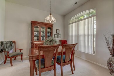 662 N Sky Mountain Blvd-007-009-662SkyMo