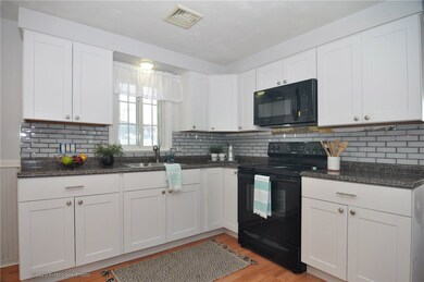 23 Wesleyan Ave, Warwick, RI 02886 - photo 5