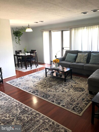 2634 Wagon Dr unit 277, Alexandria, VA 22303 - photo 3