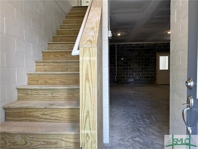 First floor entry. Photos are from a previously bu