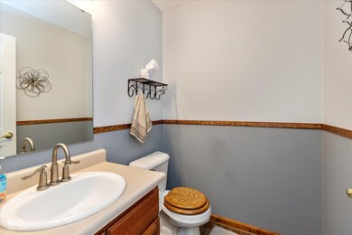464 Hummingbird Ln, Whiteland, IN 46184 - photo 5