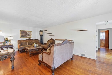 34 Fitzrandolph Rd, West Orange, NJ 07052 - photo 7