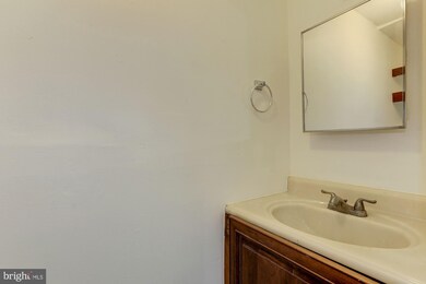 930 Monroe St, Annapolis, MD 21403 - photo 5