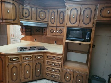 228 10th Ave NW, Ardmore, OK 73401 - photo 6