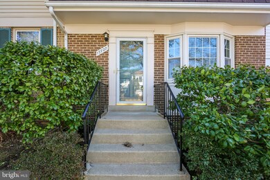 17727 Lochness Cir, Olney, MD 20832 - photo 4