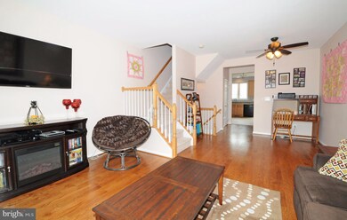 42597 Pine Forest Dr, Chantilly, VA 20152 - photo 6