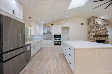 4916 Hidden Oaks Trail, Sarasota, FL 34232 - photo 3