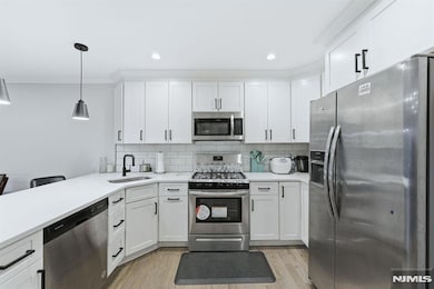 15 Rector Ave unit 2, Woodbridge, NJ 07095 - photo 6